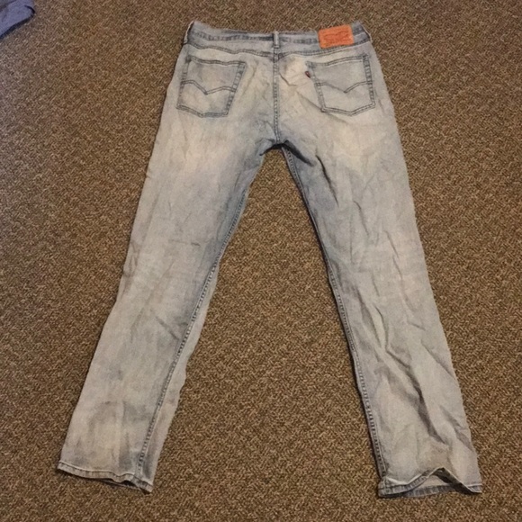Light blue Levi jeans - Picture 2 of 3